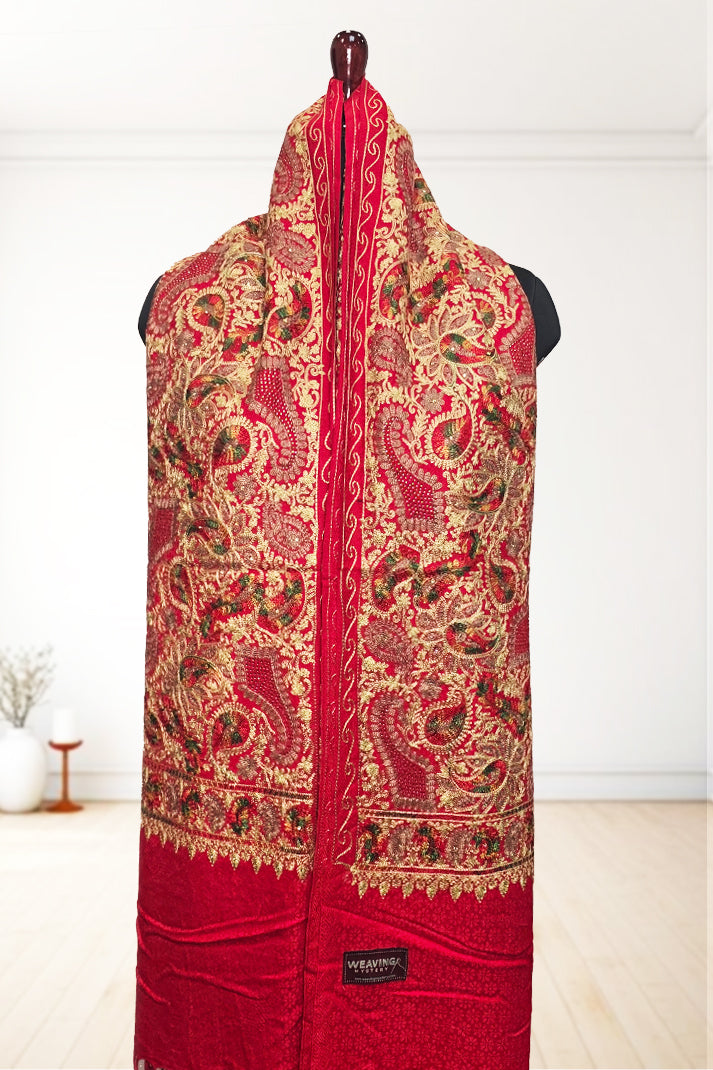 Red Aari Wedding Shawl – Elegant Hand-Embroidered Bridal Wrap