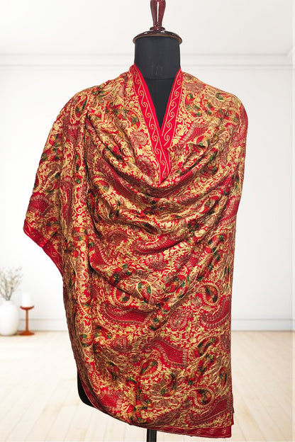 Red Aari Wedding Shawl – Elegant Hand-Embroidered Bridal Wrap