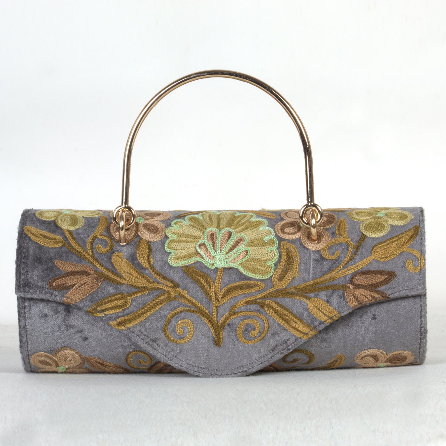 Kashmiri Hand-Embroidered Mini Duffle Bag – Combining Functionality with Elegance