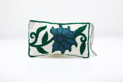 Pouch Allure: Handmade Embroidered Pouch