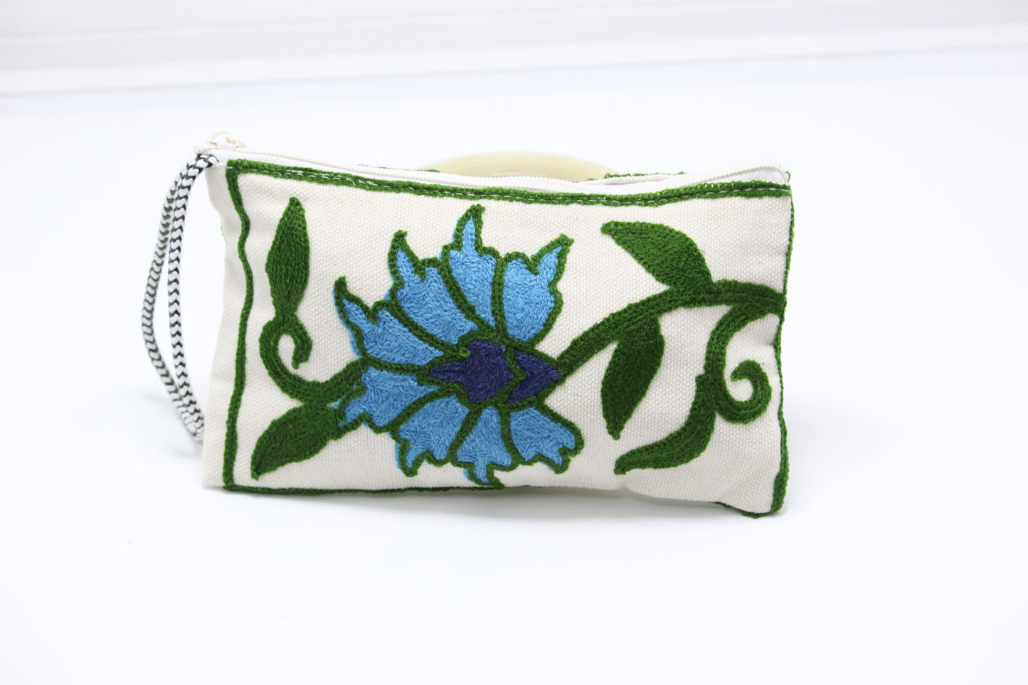 Pouch Essence: Handmade Embroidered Pouch