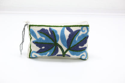 Pouch Sophisticate: Handmade Embroidered Pouch