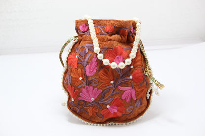 Potli Heirlooms: Handmade Embroidered Potli