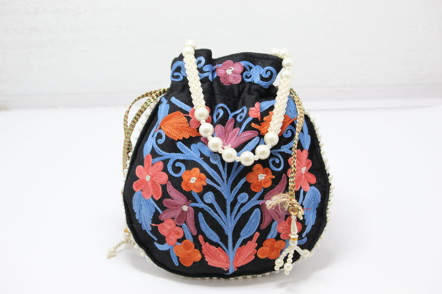 Eclat Elan: Handmade Embroidered Potli