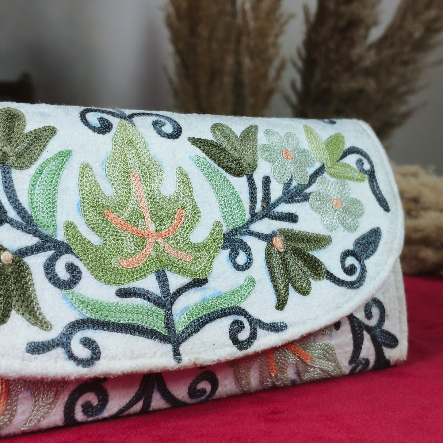 Weaving Mystery Velvet Pouches: Carry Art Everywhere