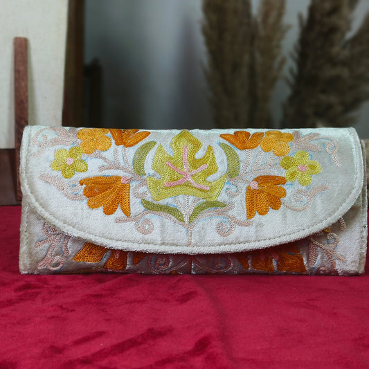 Handcrafted Velvet Pouches: A Gift of Tradition