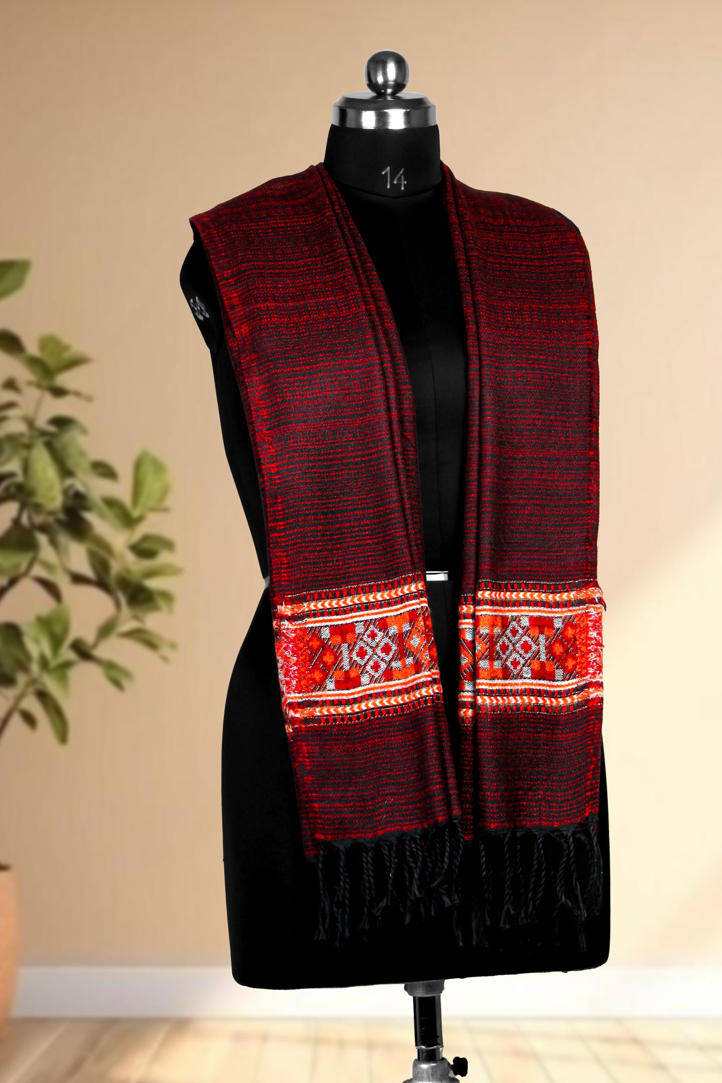 Handwoven Tibetan Shawl from Kashmir – Unique Craftsmanship