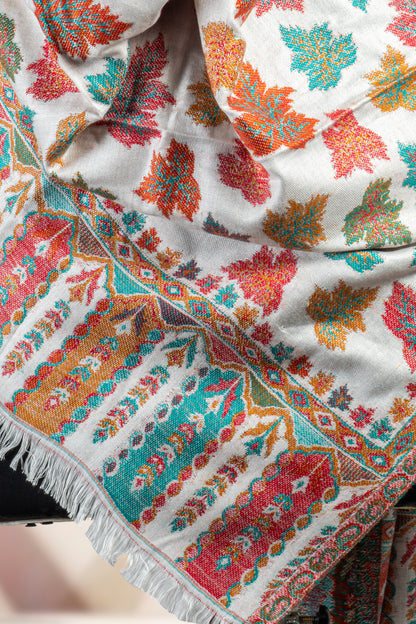 Kashmir’s Hand-Woven Chinar Heritage Shawl