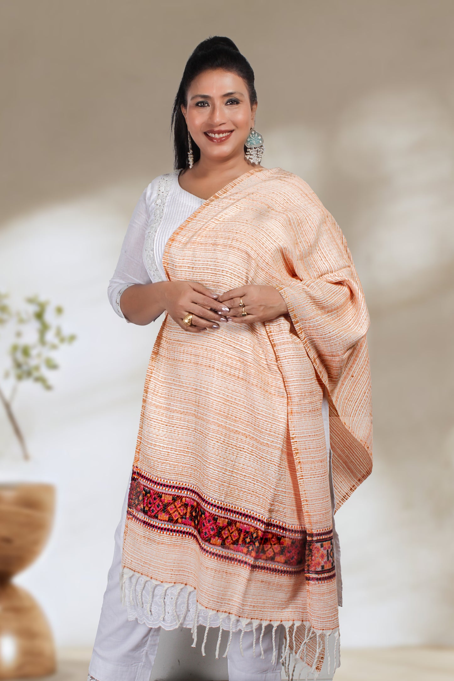 Handwoven Tibetan Shawl from Kashmir – Unique Craftsmanship