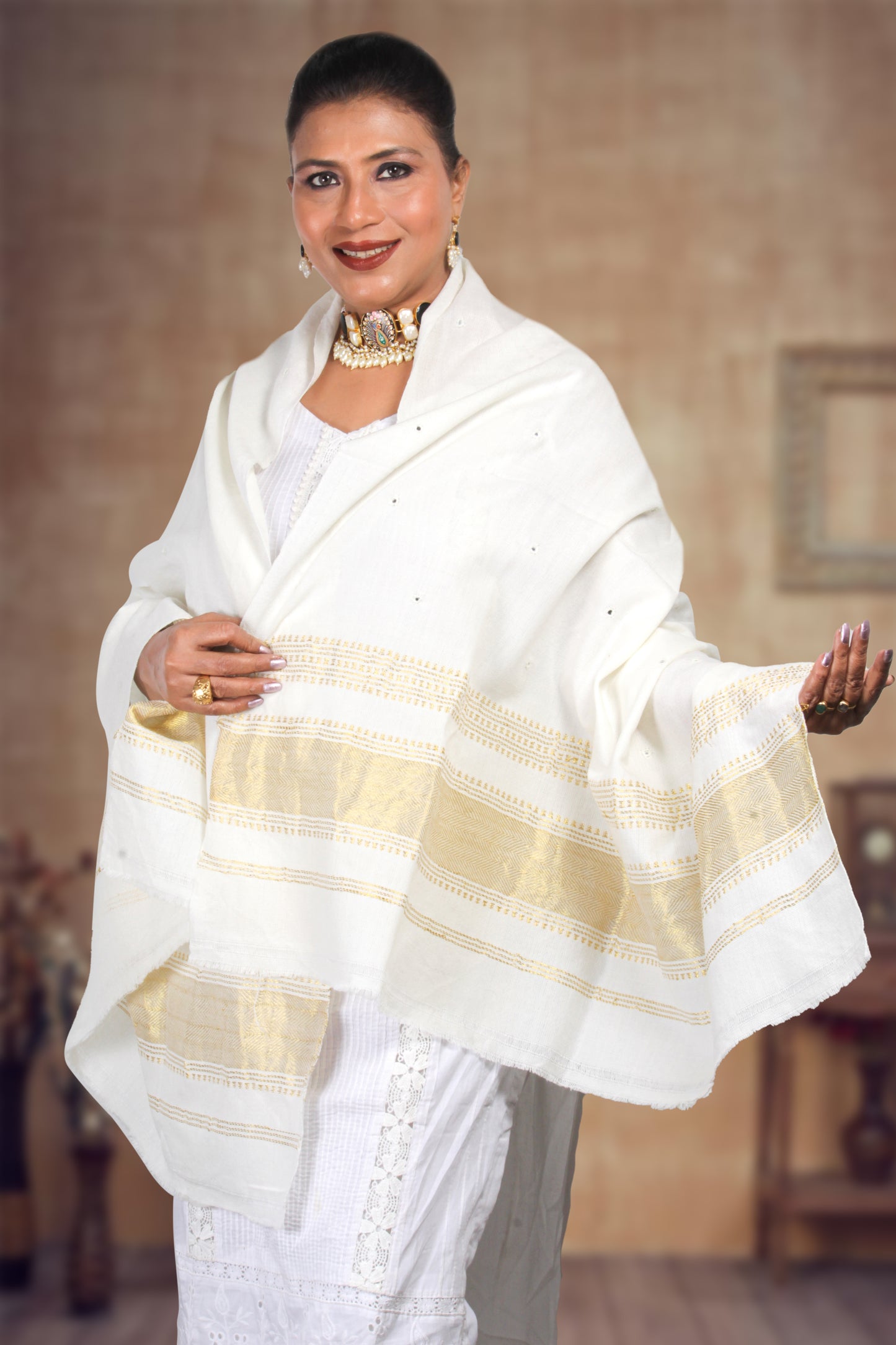 Lagdi Patta Shawl – Elegant Handcrafted Kashmiri Wool Shawl with Intricate Lagdi Patta Embroidery