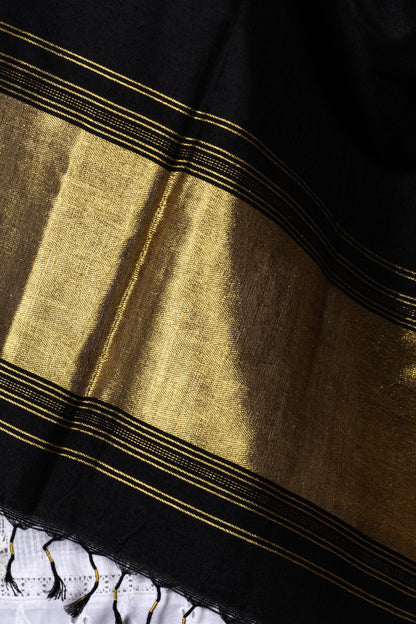 Kugdi Shawl – Luxurious Kashmiri Hand-Embroidered Woolen Shawl with Beautiful Kugdi Patterns