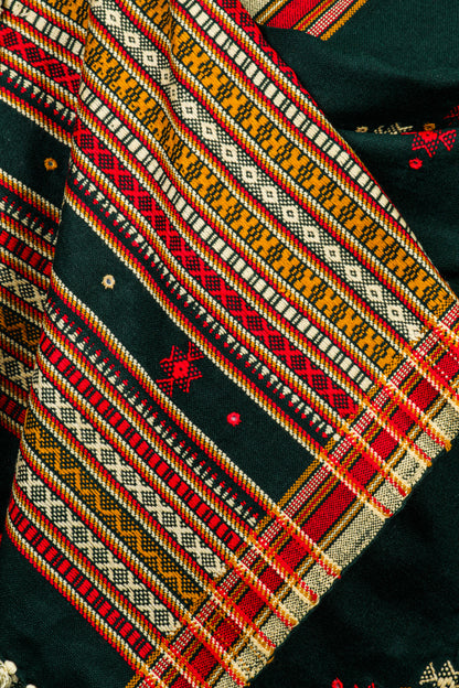 A Touch of Tradition: Kutch Woolen Shawl