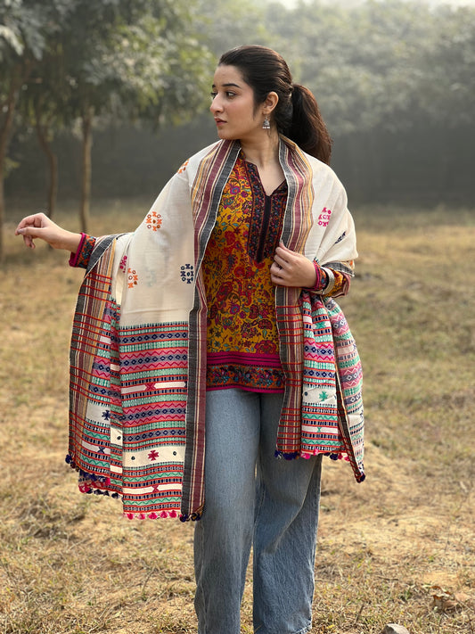 Kutch Woollen Shawl-Hand Embroidered Kutch Wool Shawl, Perfect for Gifting.