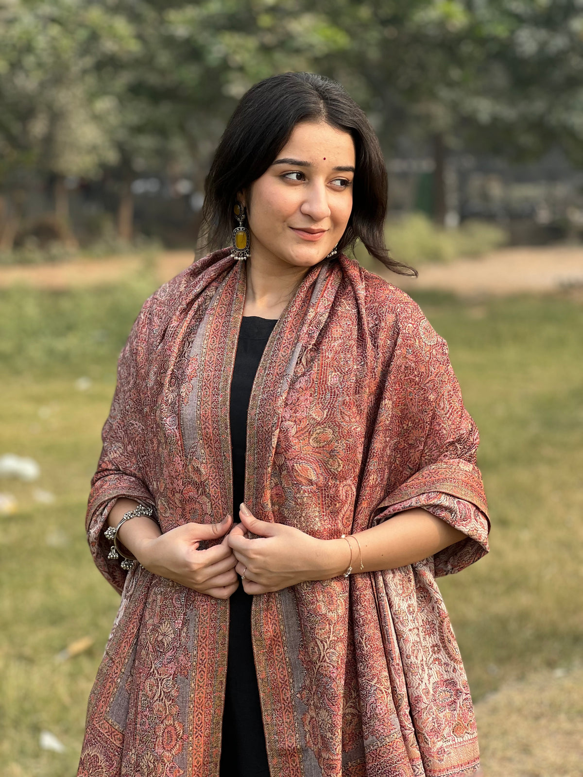 Brown Jacquard Shawl – Elegant, Timeless & Luxuriously For Women.