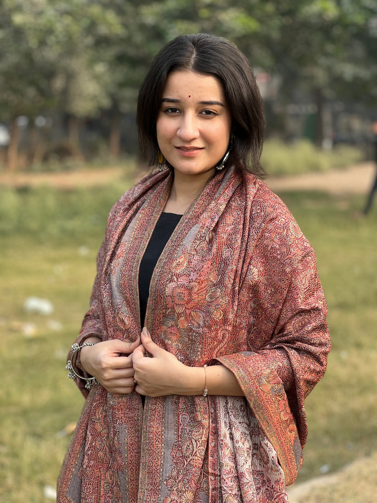 Brown Jacquard Shawl – Elegant, Timeless & Luxuriously For Women.