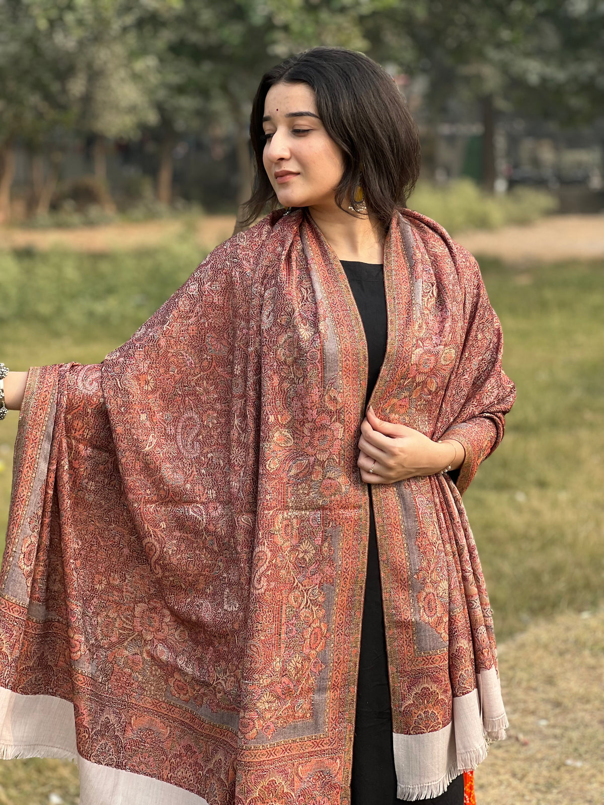 Brown Jacquard Shawl – Elegant, Timeless & Luxuriously For Women.