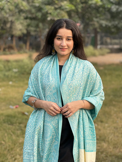 Blue jacquard Stole – Elegant Weave, Timeless Style