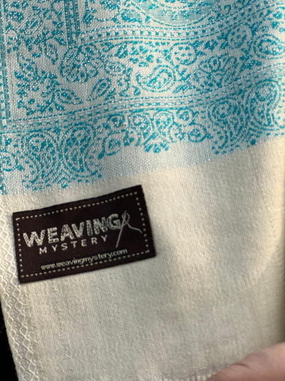 Blue jacquard Stole – Elegant Weave, Timeless Style