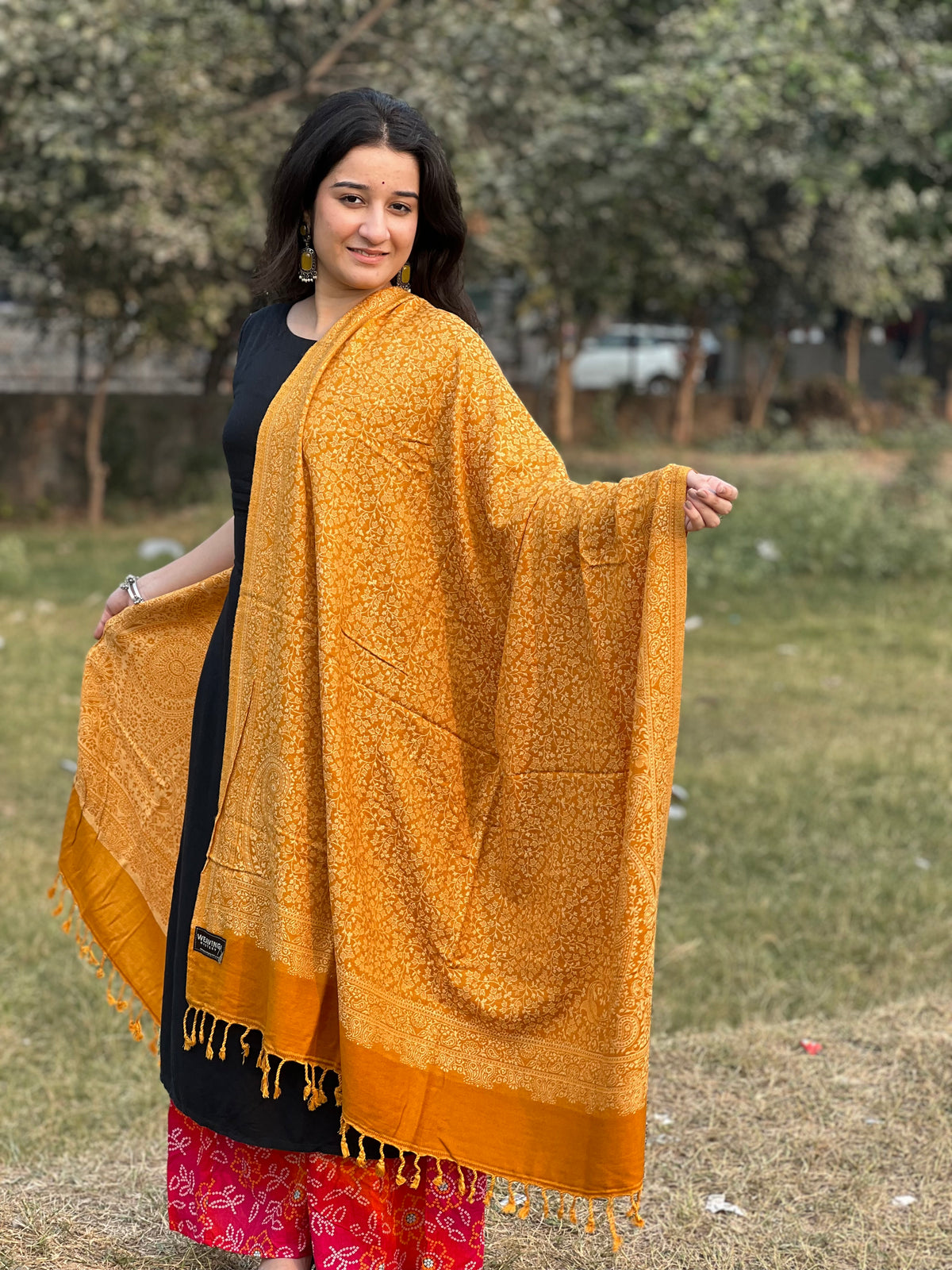 Mustered silk jacquard  stole for woven .