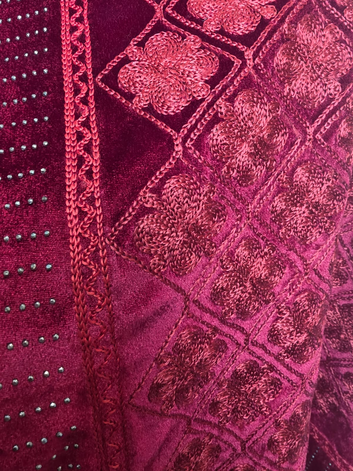 Red Wedding Stole – Exquisite Handcrafted Thread Embroidery