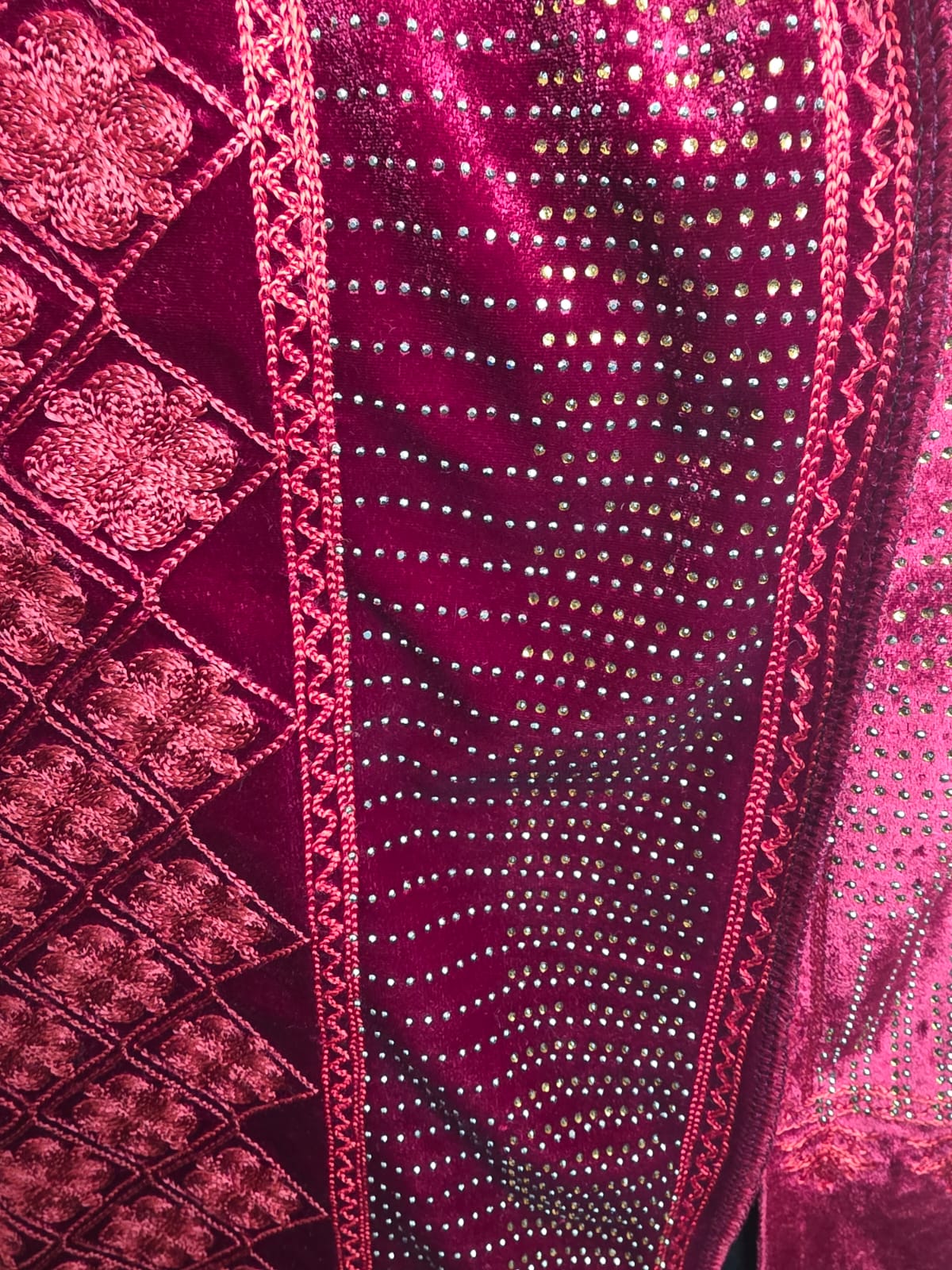 Red Wedding Stole – Exquisite Handcrafted Thread Embroidery