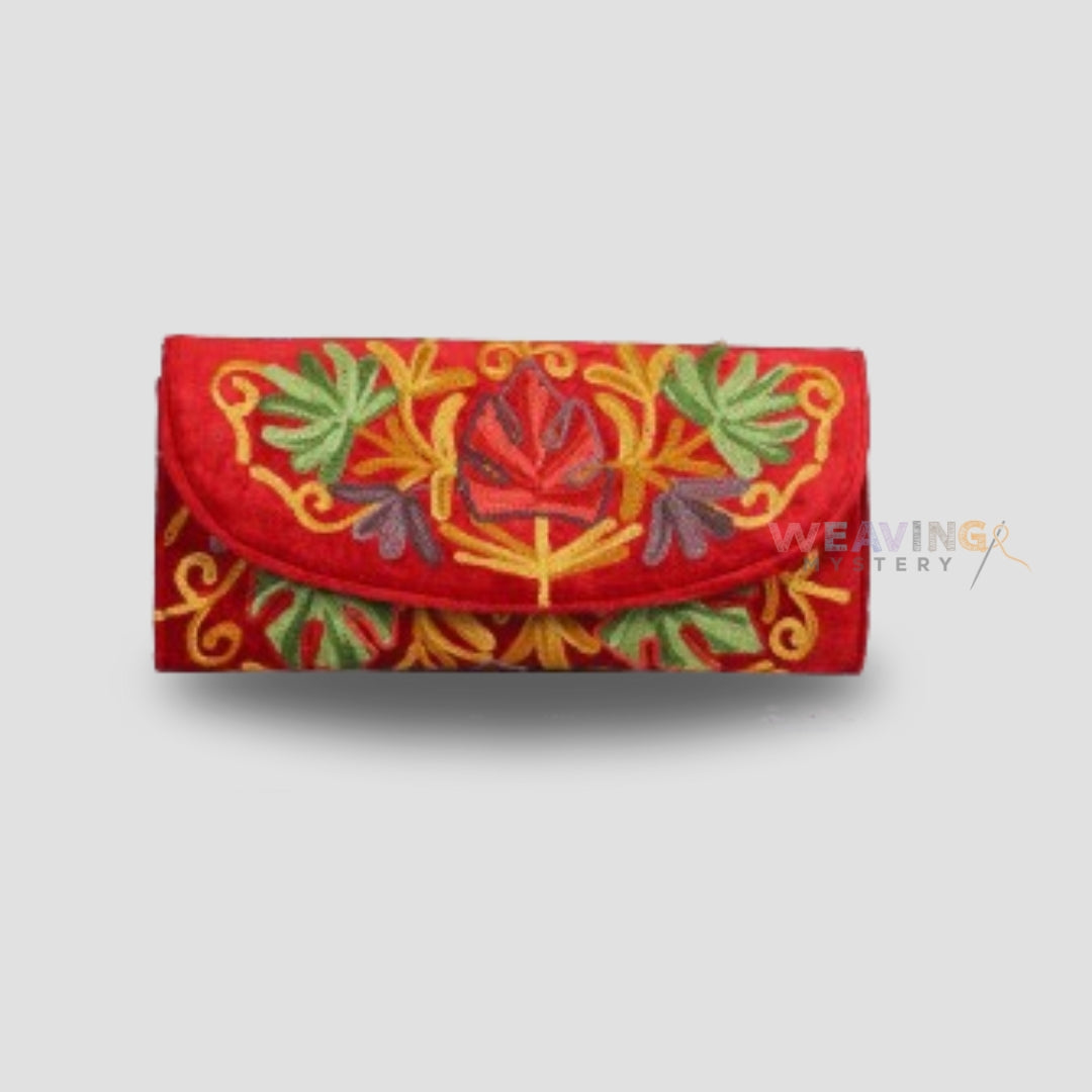 Modern Embroidery Marvels Trendy Luxury in Every Stitch - Hand Embroidery Clutch Bags