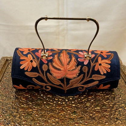 Ensemble Embroider Adventure Bag Handbag