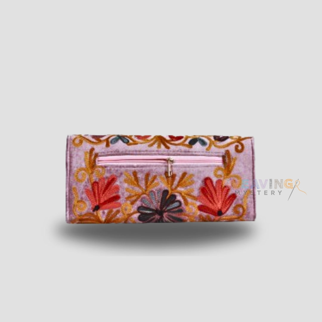 Chic Elegance Trendsetting Hand-Embroidered Sling Clutch Perfection